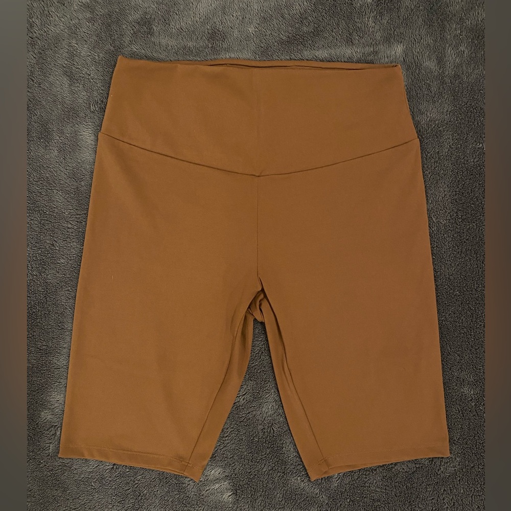 Comfortlux High-Rise 25cm Biker Shorts Leggings